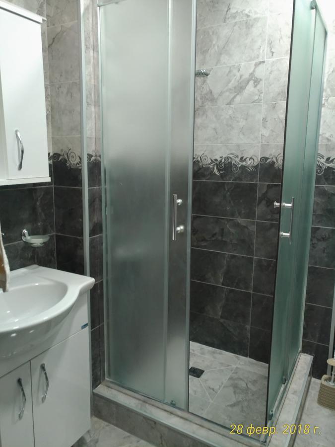 Mariamis Hous Apartamento Batumi Exterior foto